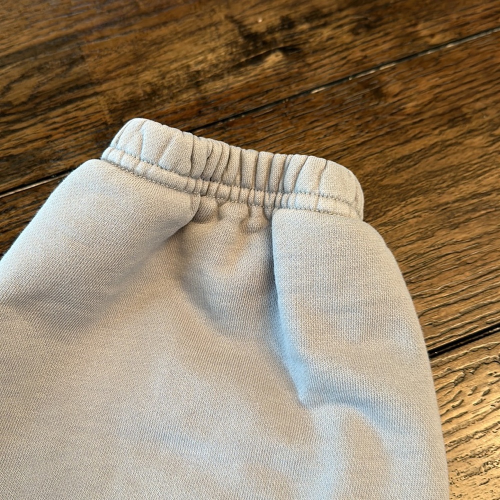Skims Sweatpants - image 5